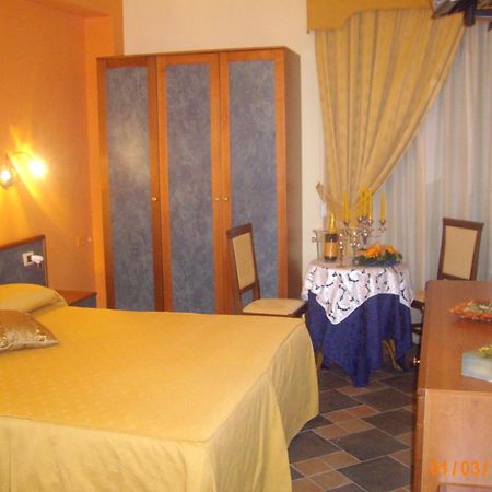 Hotel Blumentag Паола Экстерьер фото
