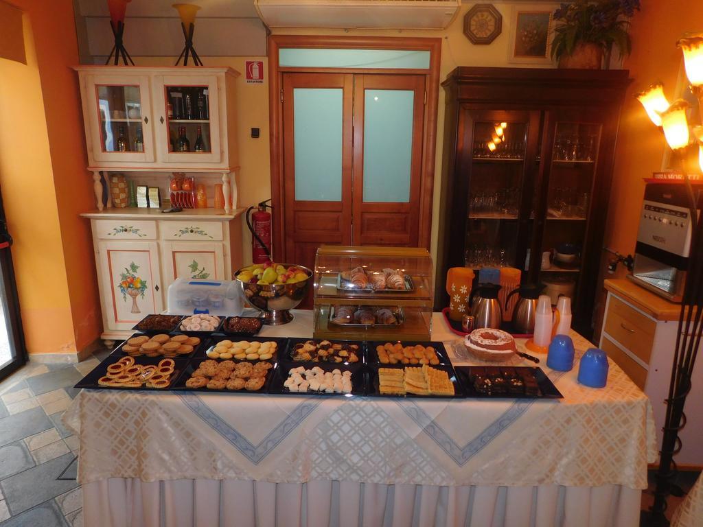 Hotel Blumentag Паола Экстерьер фото